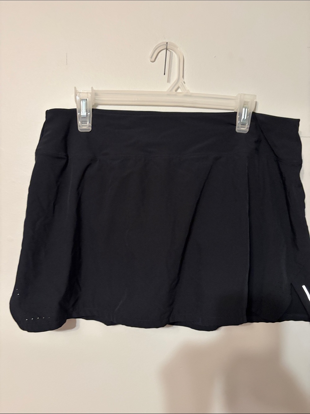Asics Black Athletic Skort. Large. Poly/spandex.